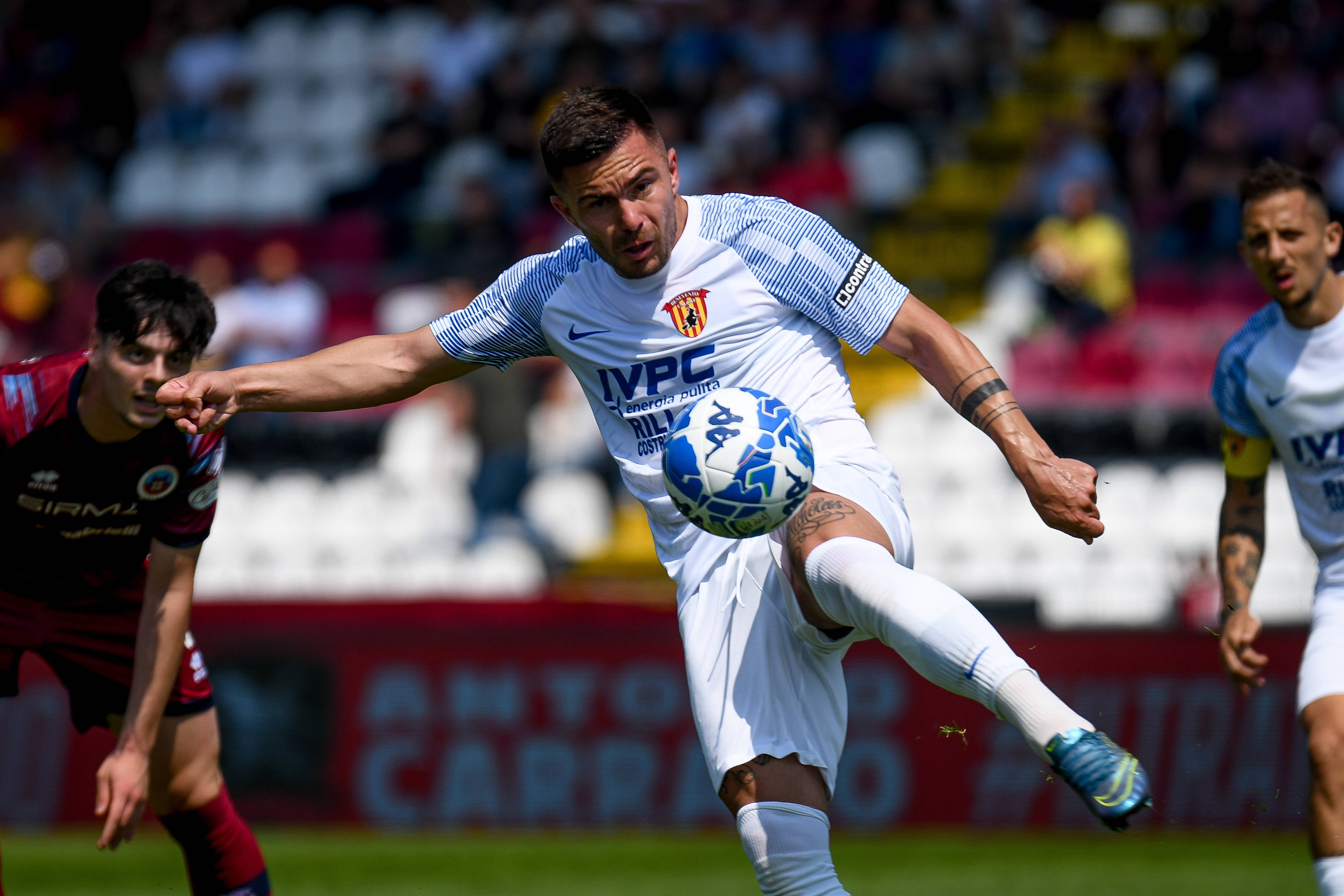 Ce mai face Alin Toșca prin Italia! Are cel mai mare salariu, este pe primul loc &icirc;n campionat și azi are meci cu Monopoli